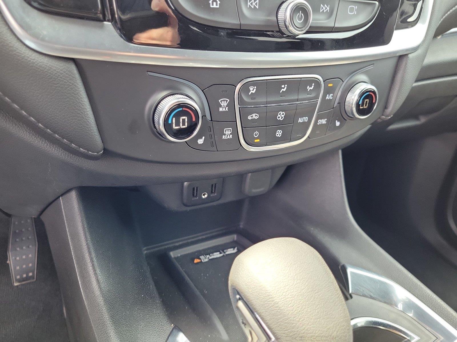 Used 2022 Northsky Blue Metallic Chevrolet LT Cloth image 32