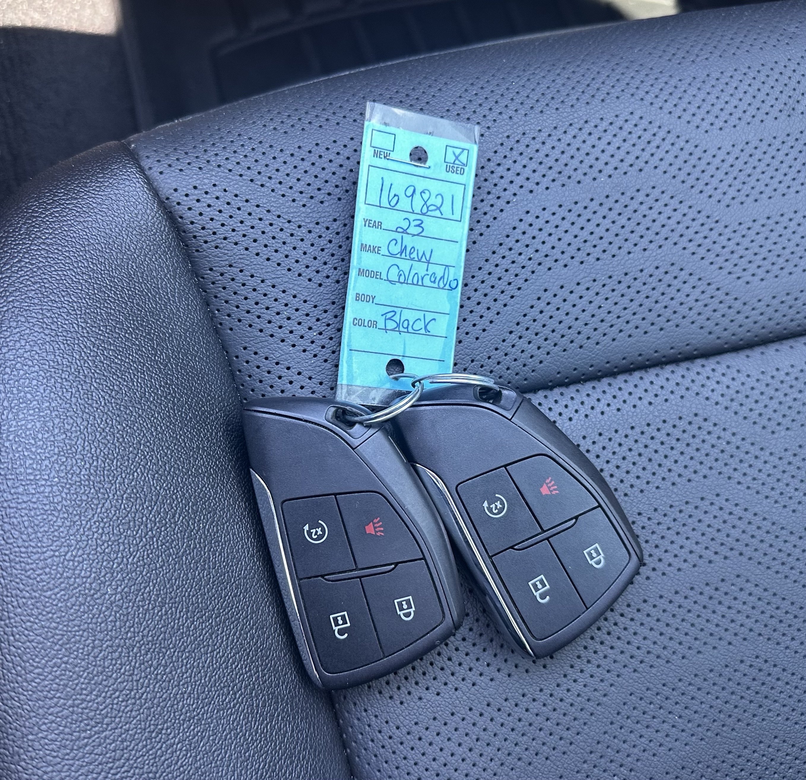 Used 2023 Black Chevrolet 4WD Z71 image 29