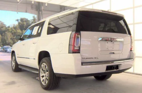 Used 2020 Summit White GMC Denali image 2