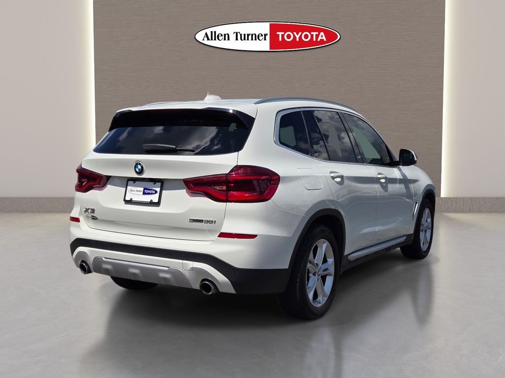 Used 2021 White BMW sDrive30i image 6