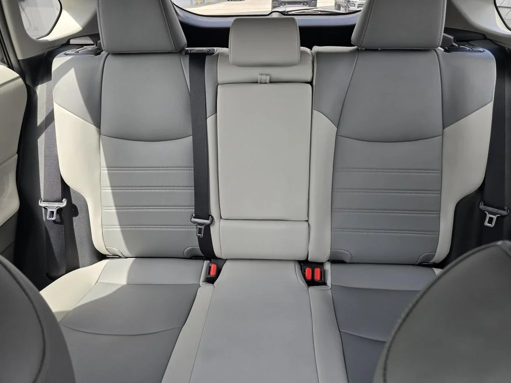 Used 2022 Midnight Black Metallic Toyota XLE Premium image 17