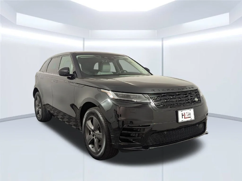 Certified Used 2025 Black Land Rover Dynamic SE image 24