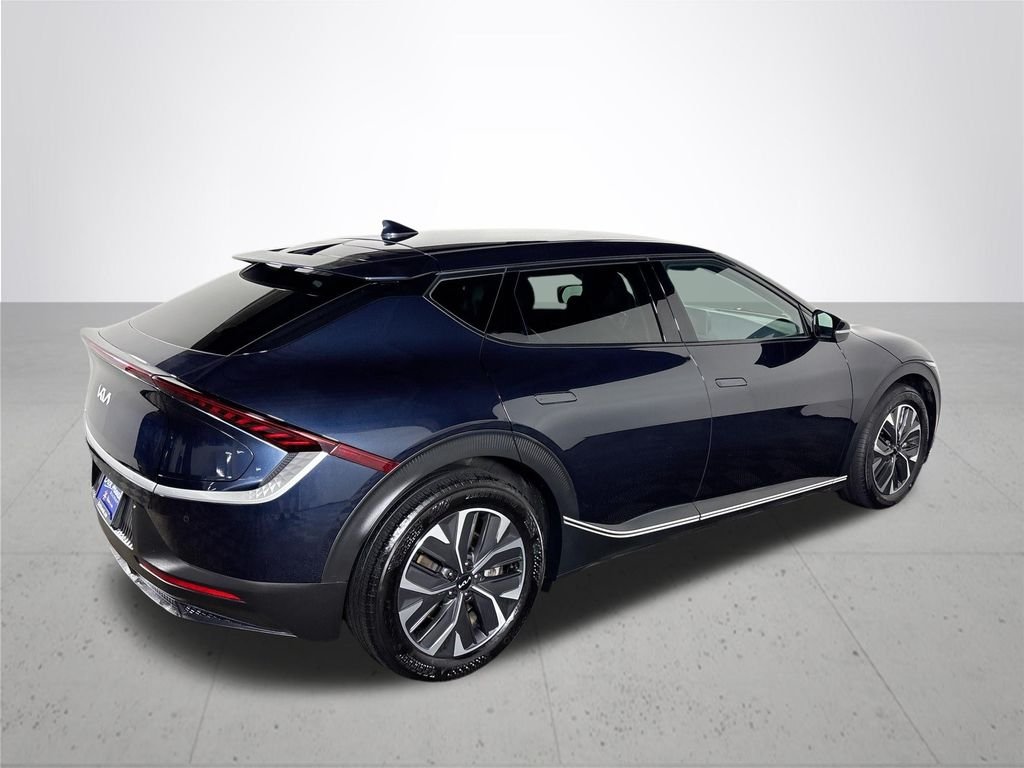 Used 2024 Blue Kia Light image 6