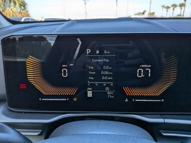 New 2026 Glacial White Pearl Kia LX image 29