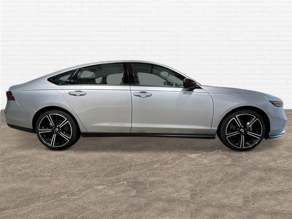 New 2026 Solar Silver Metallic Honda SE image 7