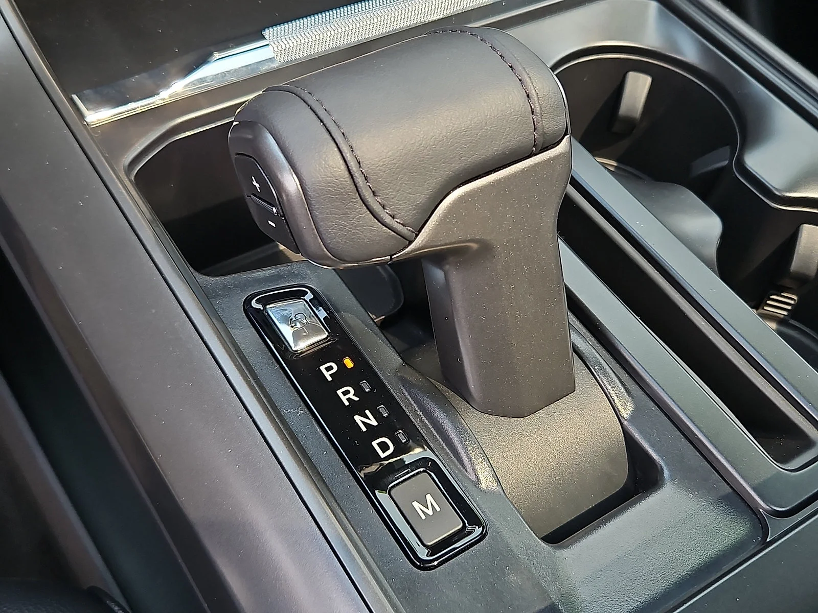 Used 2026 Carbonized Gray Metallic   M7 Ford LARIAT image 15