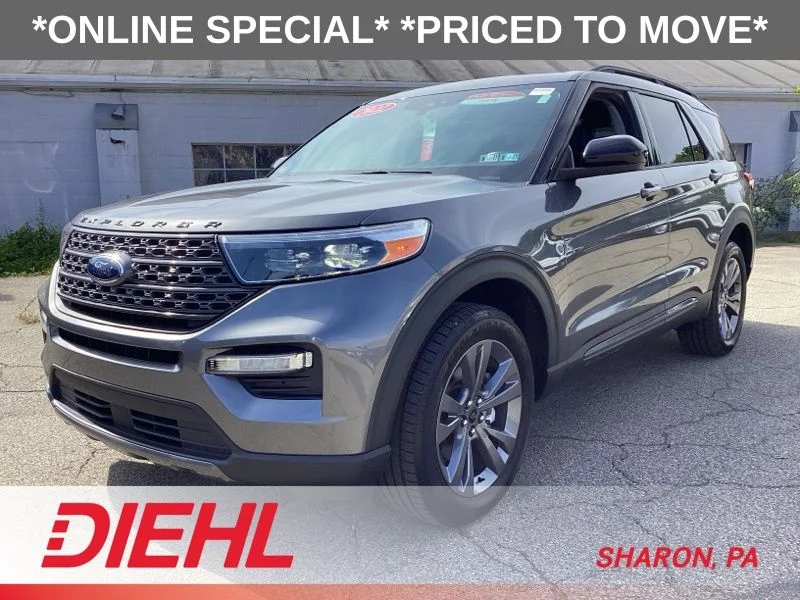 Used 2022 Gray Ford XLT image 3