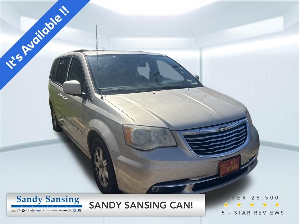 Used 2013 Beige Chrysler Touring image 1