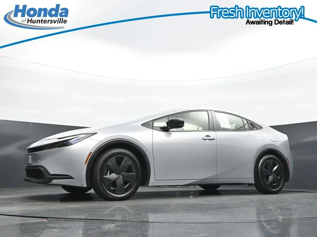 Used 2025 Cutting Edge Toyota LE image 29