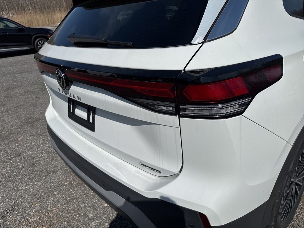 New 2025 White Volkswagen 2.0T S image 18
