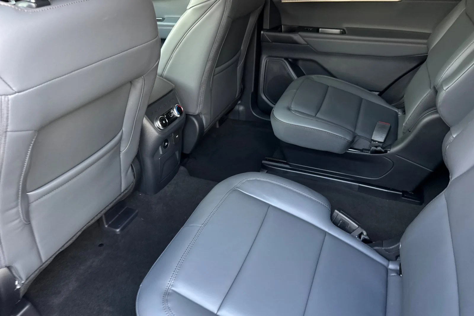 2026 Ford Explorer Active - Photo 11
