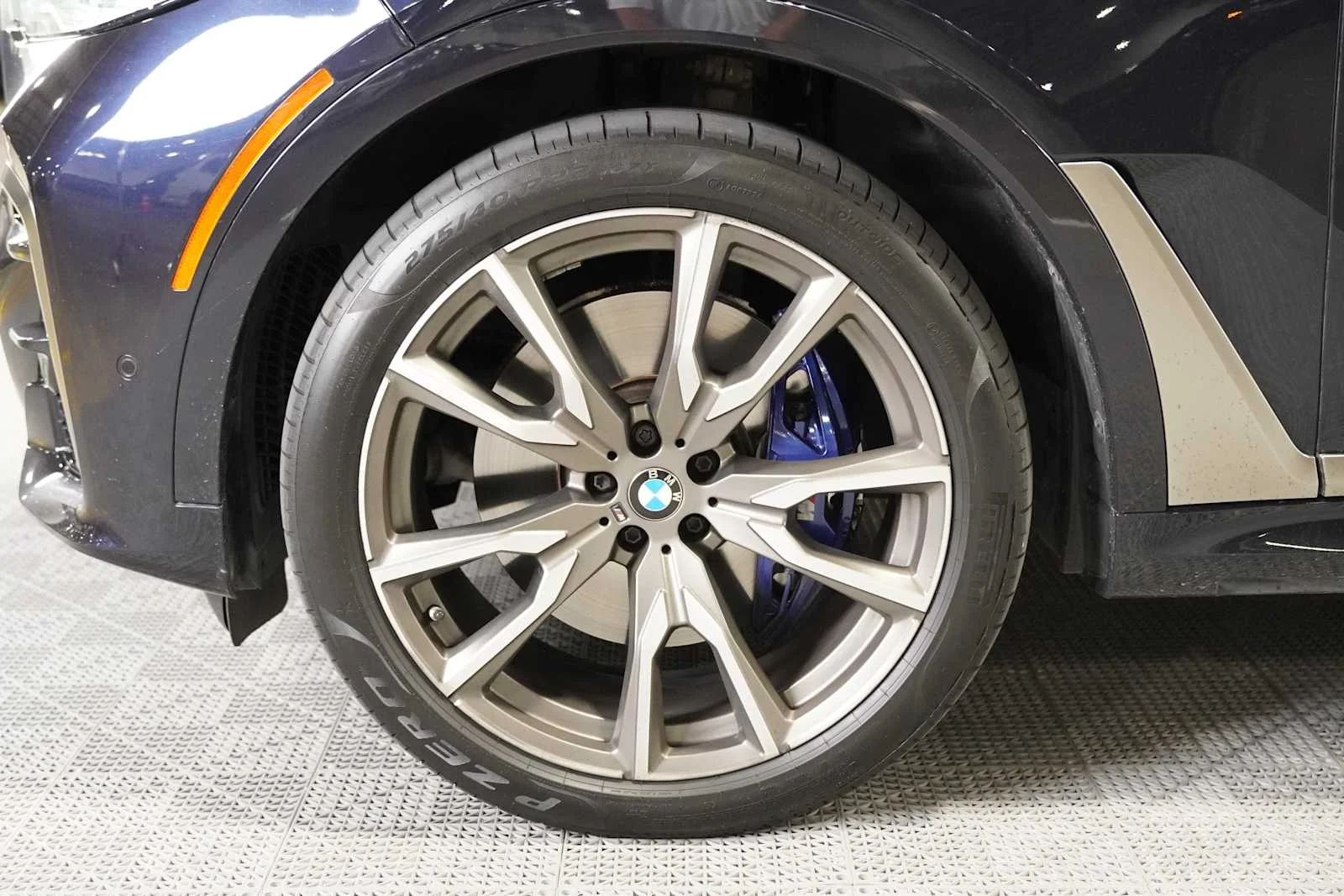 Used 2022 Carbon Black Metallic BMW M50i image 8