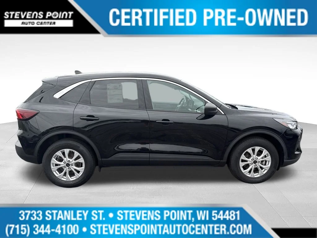 Used 2023 Agate Black Metallic Ford Active image 9