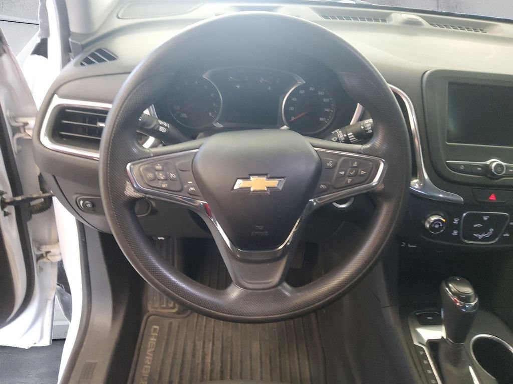 Used 2020 White Chevrolet LT image 9