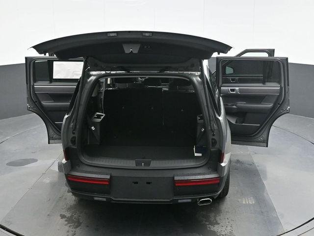 New 2027 Gray Hyundai SE AWD image 27