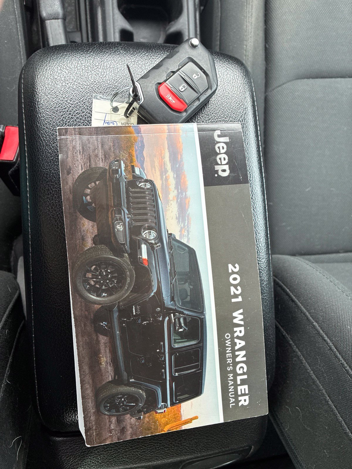 Used 2021 Silver Jeep Sport S image 17