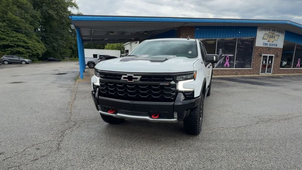 Used 2022 White Chevrolet ZR2 image 3