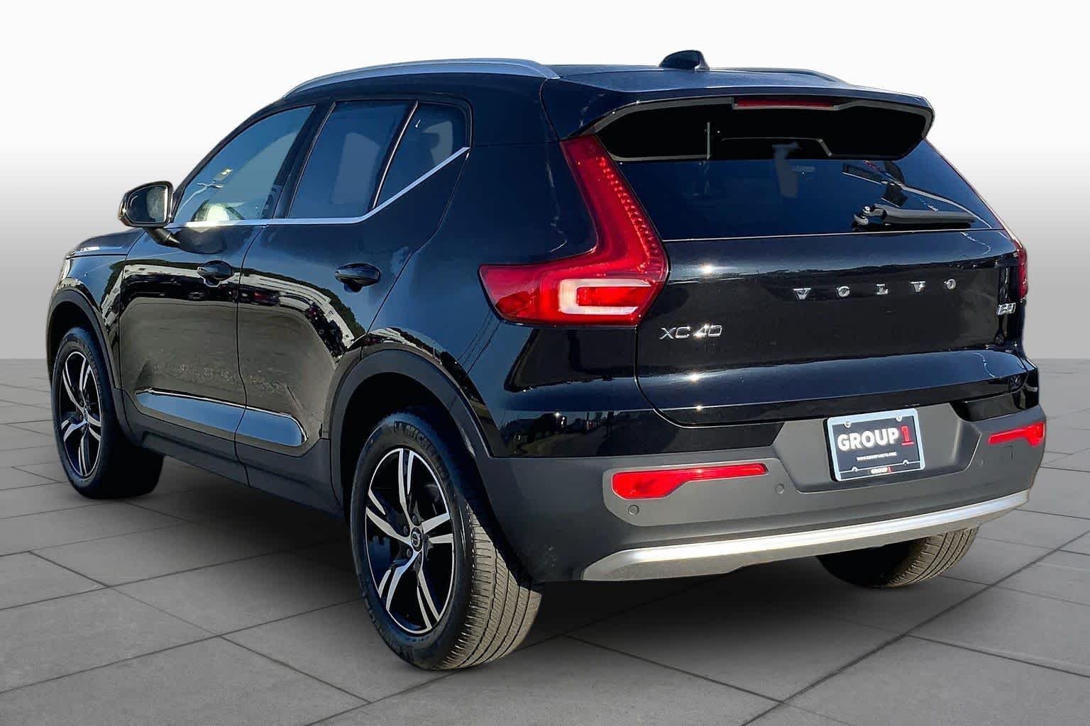 2024 Volvo XC40 Core - Photo 12