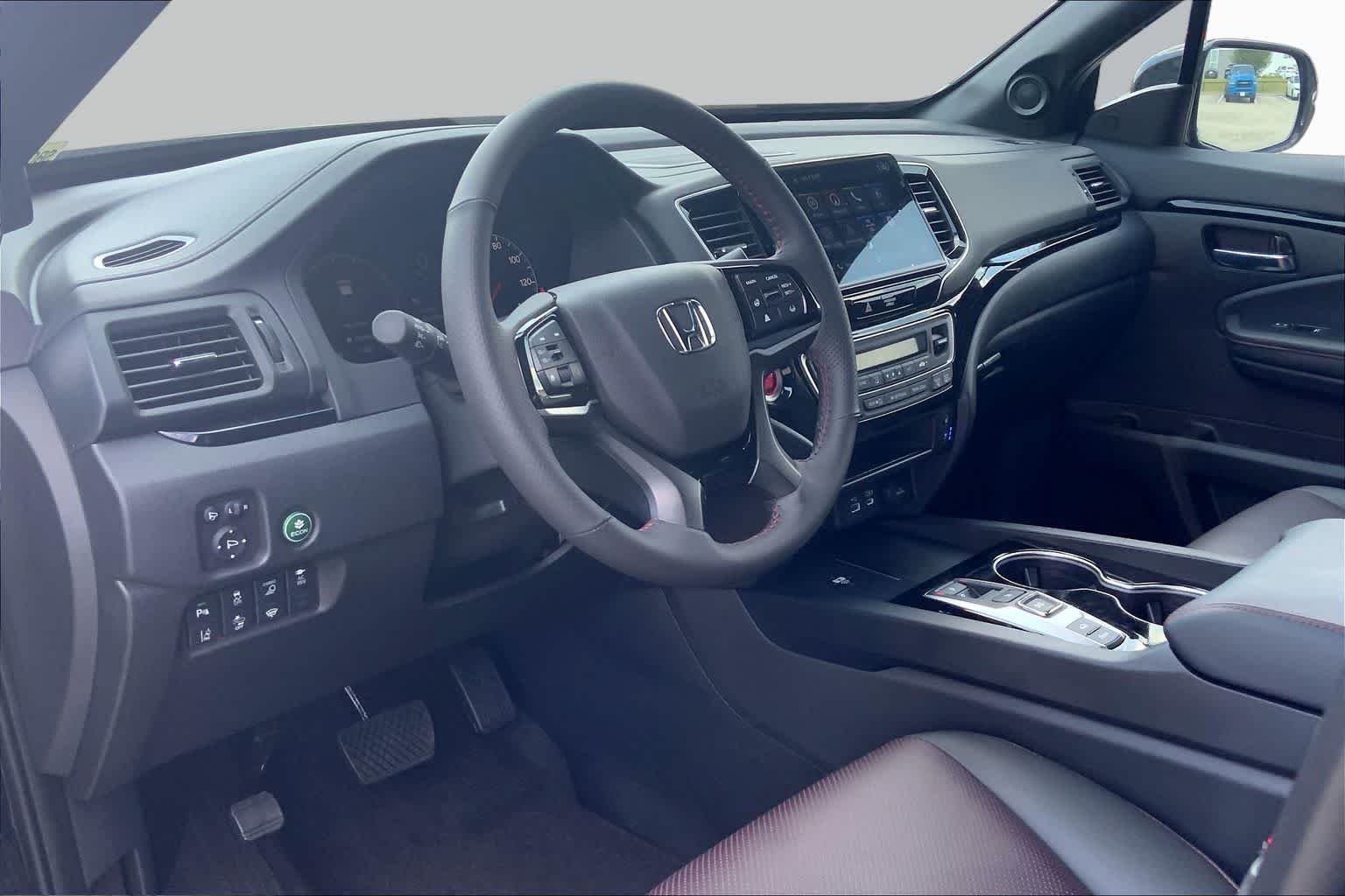 2025 Honda Ridgeline Black Edition - Photo 6