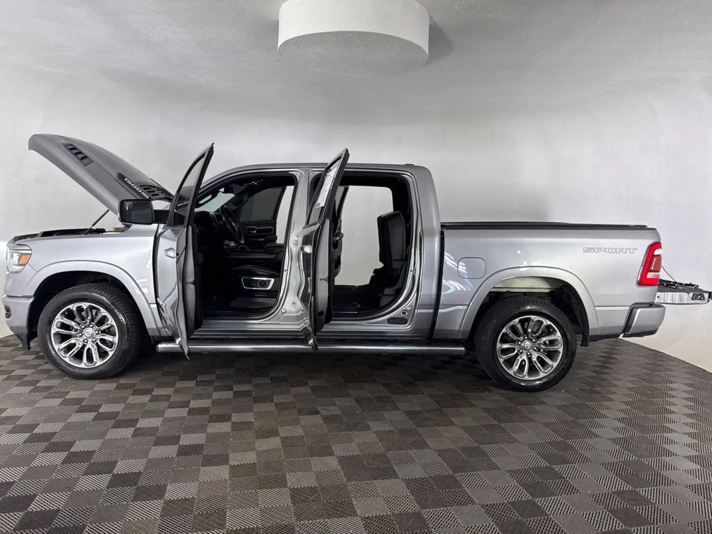 Used 2020 Silver Ram Laramie image 10