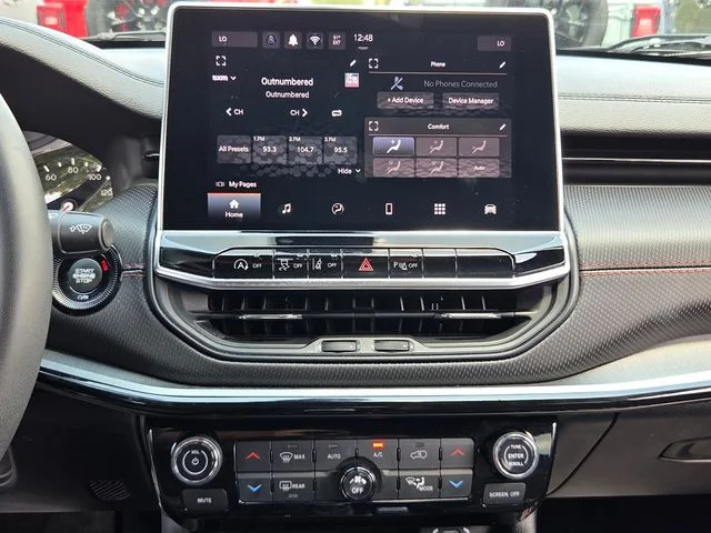 Used 2024 White Jeep Trailhawk image 22