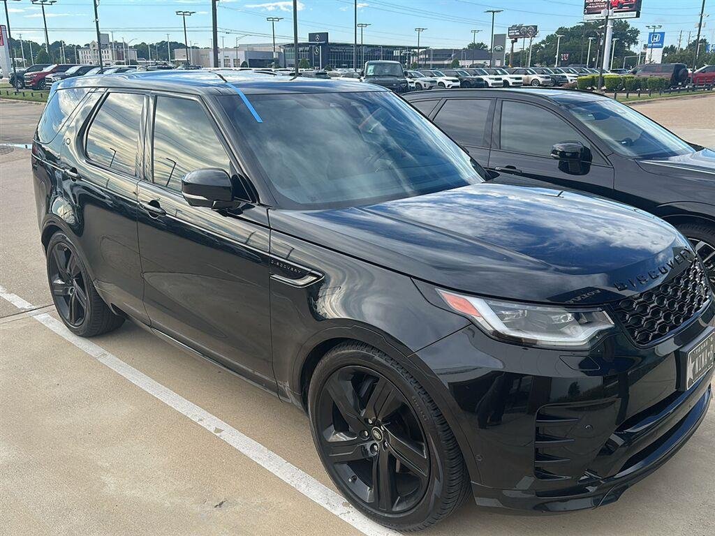 Used 2024 Santorini Black Metallic Land Rover Dynamic SE image 2