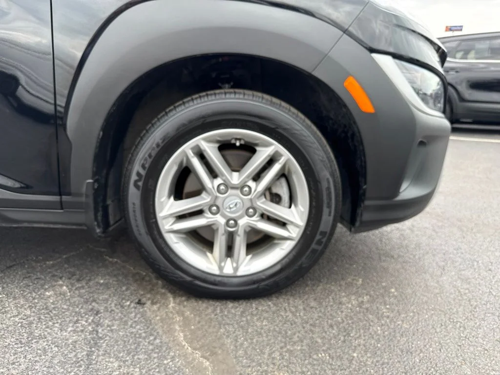 Used 2023 Abyss Black Pearl Hyundai SE image 40