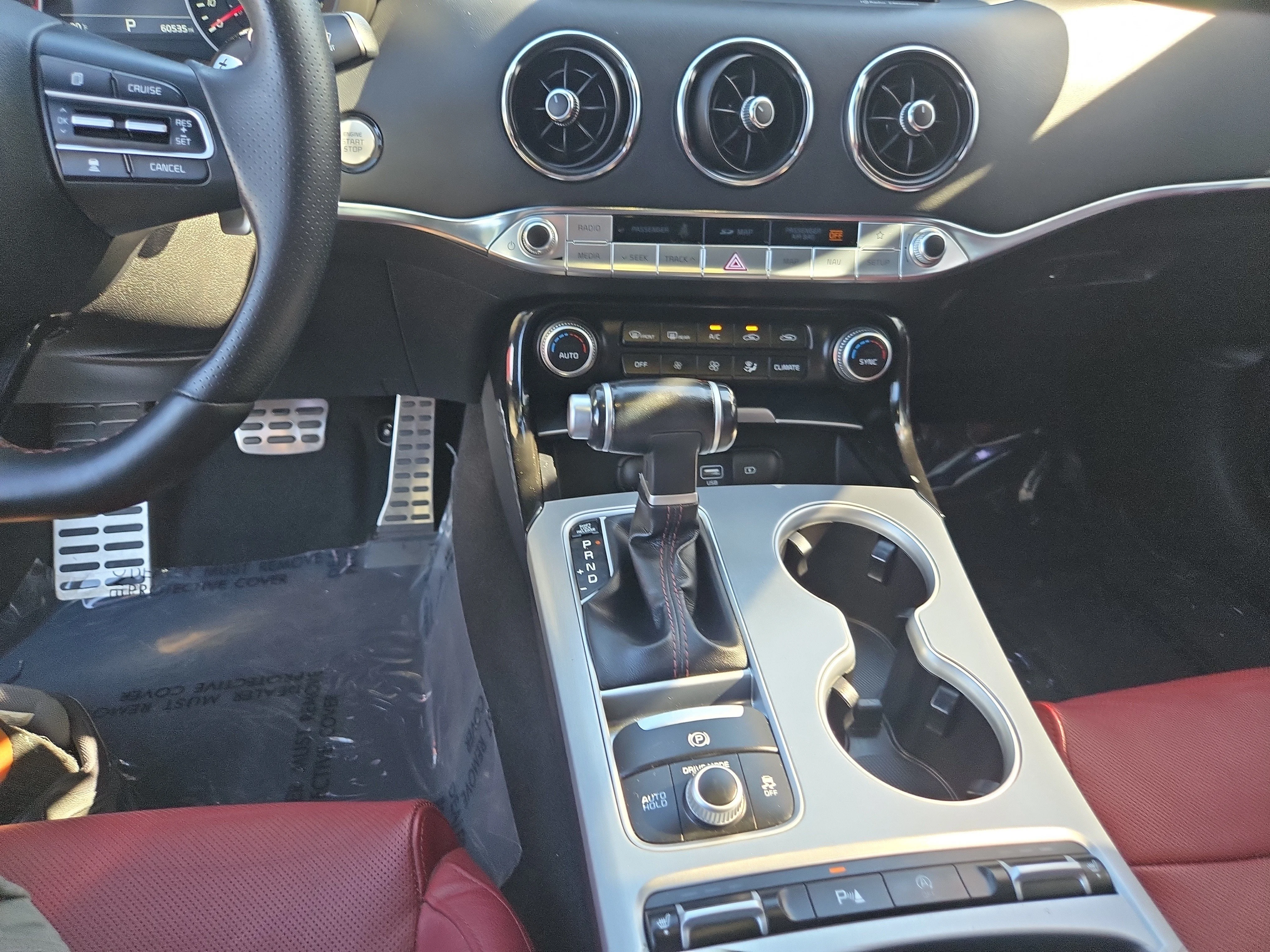 Certified Used 2018 White Kia GT1 image 23