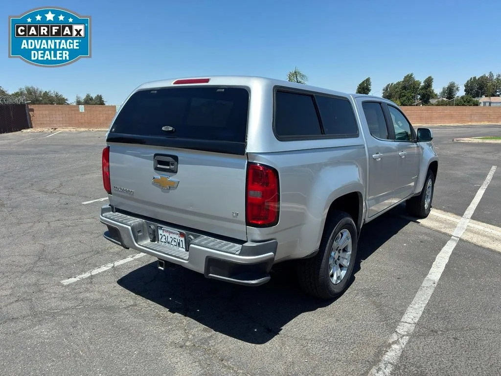 Used 2016 SILVER ICE METALLIC Chevrolet 2WD LT image 3