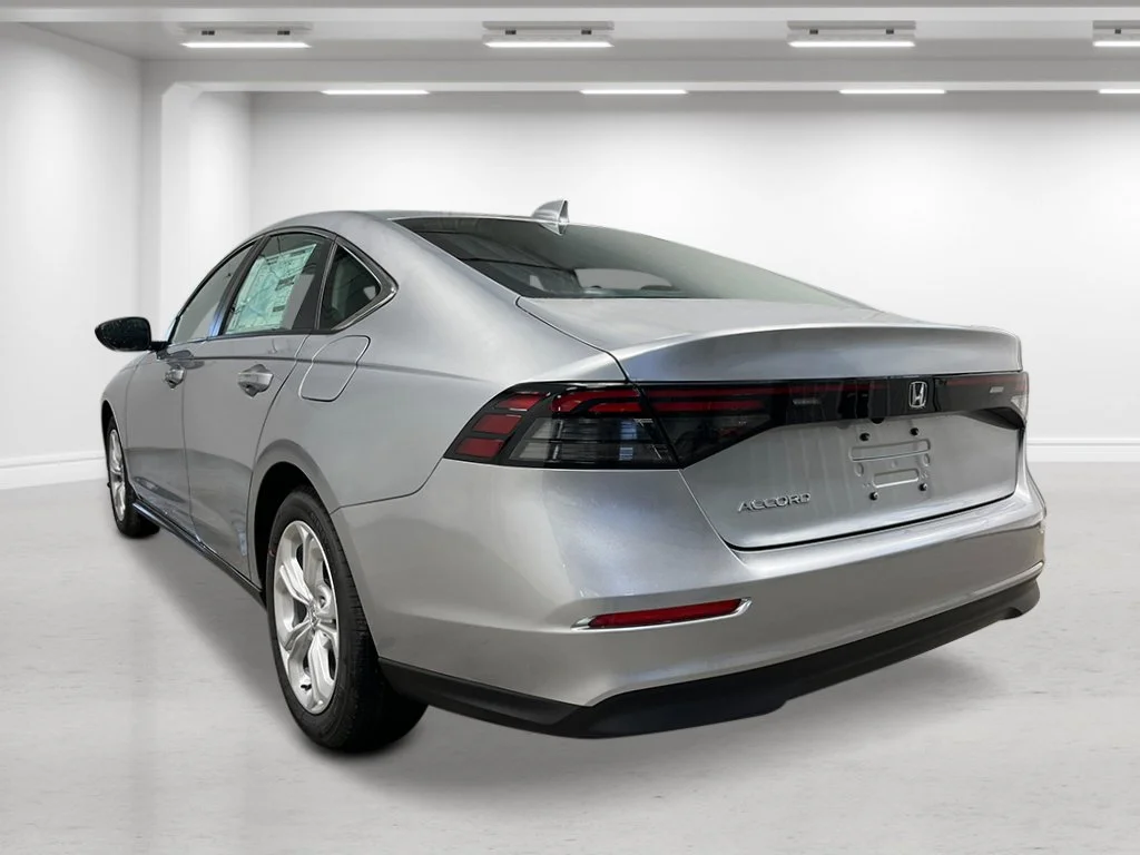 New 2026 Solar Silver Metallic Honda LX image 3
