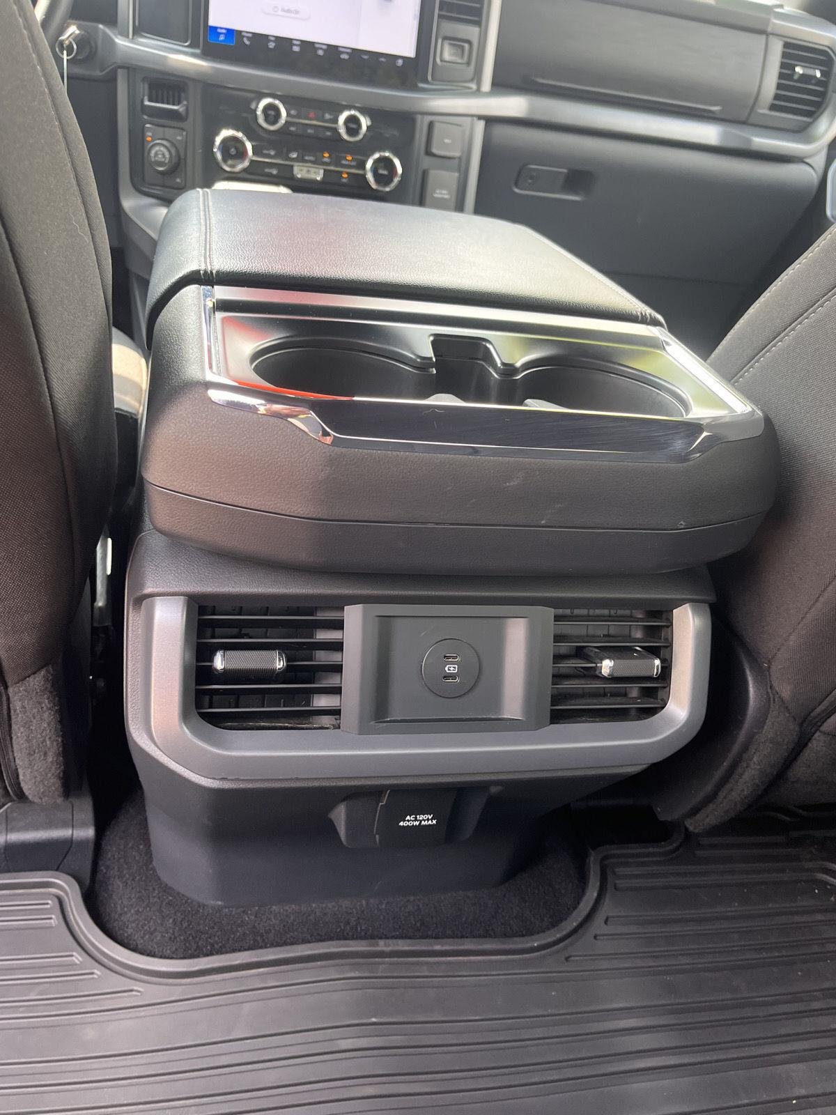 Used 2025 Oxford White Ford XLT image 30