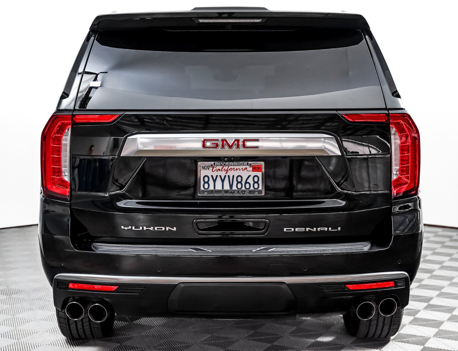 Used 2022 Onyx Black GMC 4WD 4dr Denali image 7