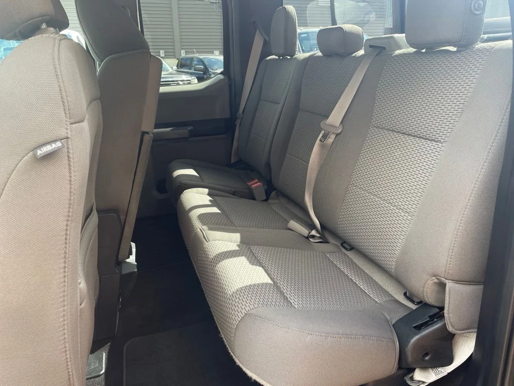 Used 2018 Shadow Black Ford XLT image 19
