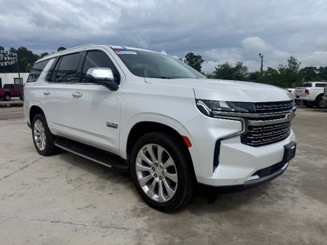 Used 2021 Iridescent Pearl Tricoat Chevrolet Premier image 7