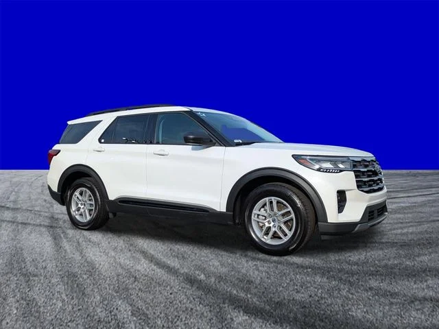 New 2026 Star White Metallic Tri-Coat Ford Active image 2