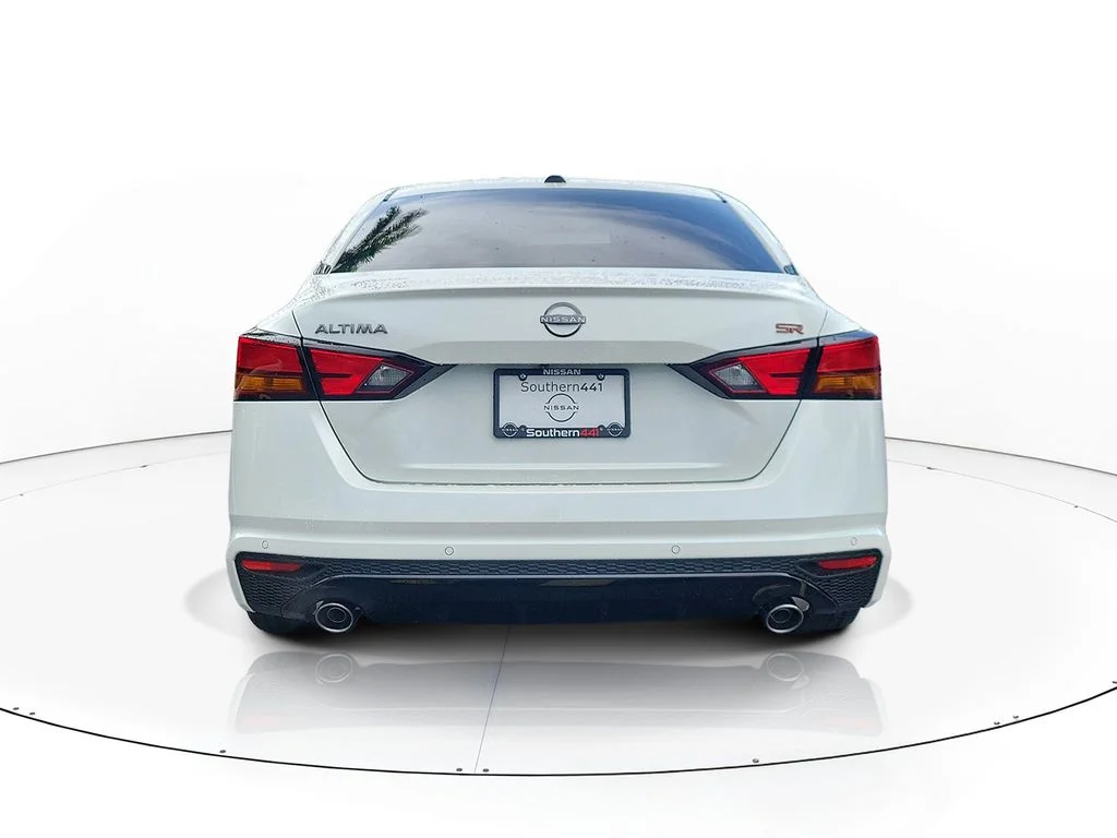 New 2026 White Nissan 2.5 SR image 5
