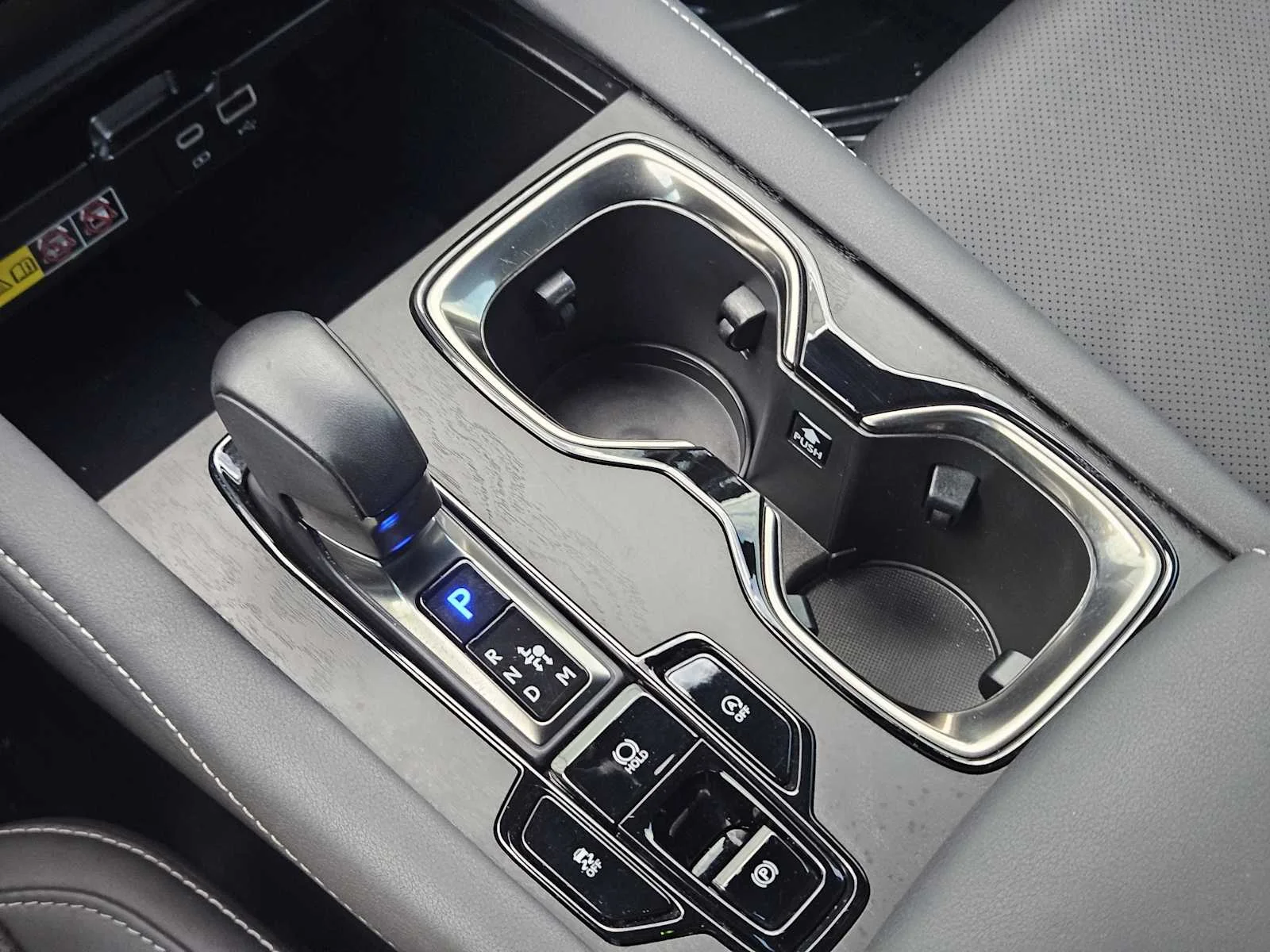Certified Used 2025 IRIDIUM Lexus Premium image 14
