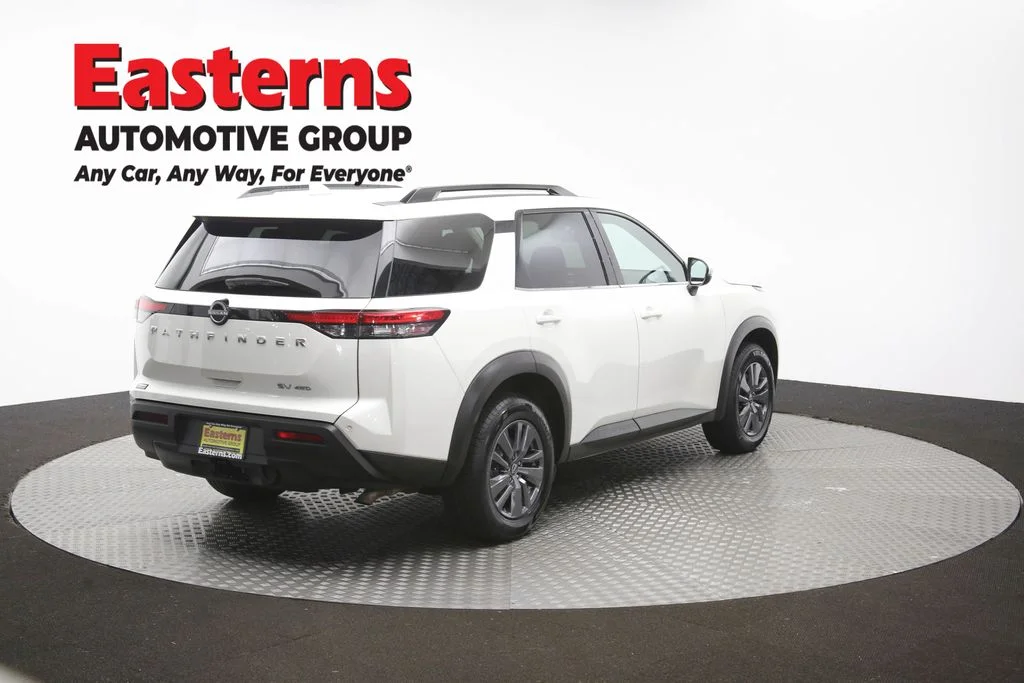 Used 2023 White Nissan SV image 43