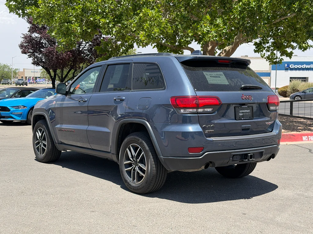Used 2019 Slate Blue Pearlcoat Jeep Trailhawk image 8