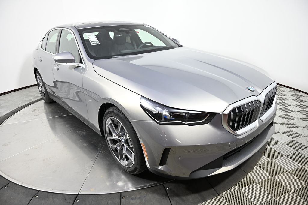 2026 BMW 5 Series 530i - Photo 7