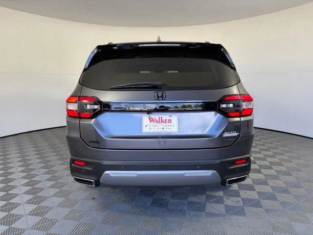 New 2026 Modern Steel Metallic Honda Touring image 6