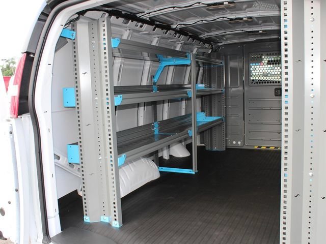 2026 Chevrolet Express Cargo Work Van - Photo 16