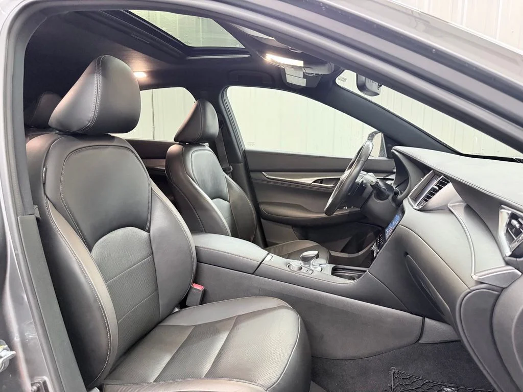 Used 2023 Gray INFINITI LUXE image 39