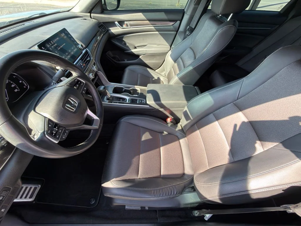 Used 2018 Silver Honda Sport image 10