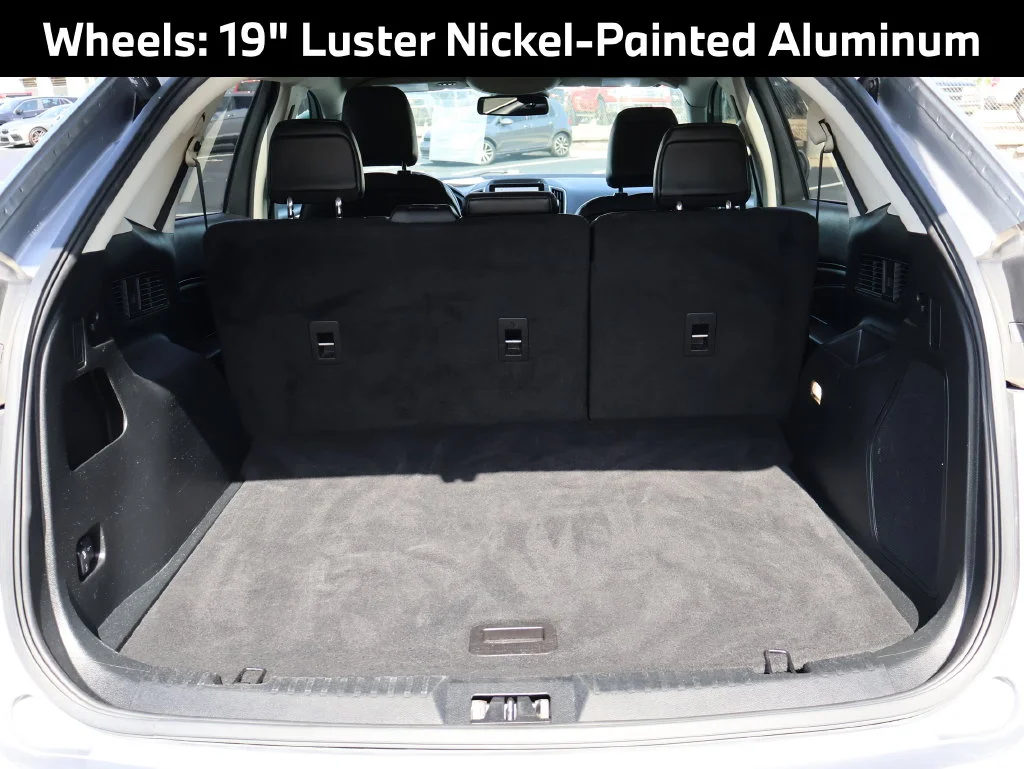 Used 2022 Silver Ford Titanium image 16