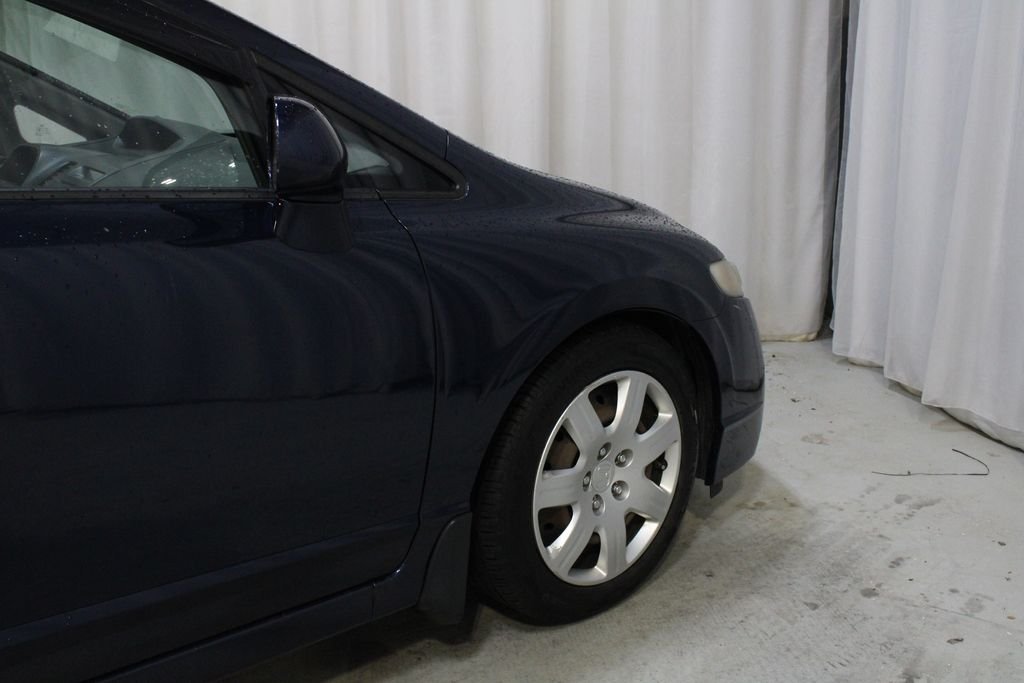 Used 2009 Atomic Blue Metallic Honda LX image 25
