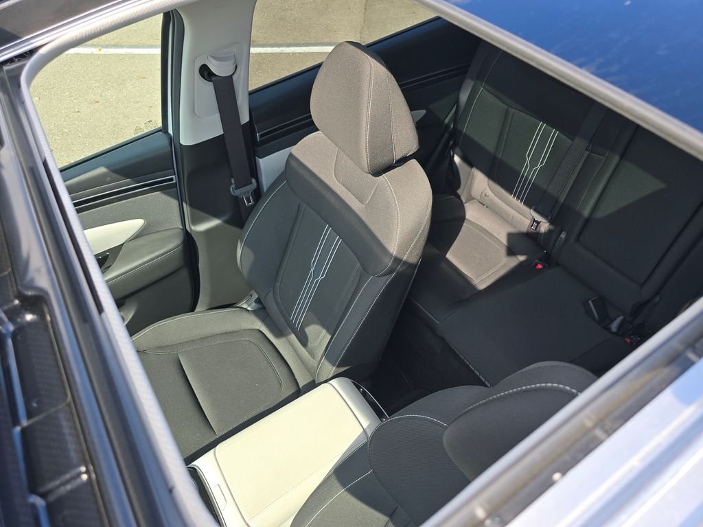 Used 2022 Gray Hyundai SEL Convenience image 23