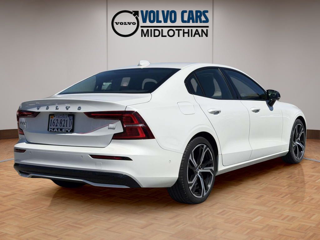 Used 2023 White Volvo T8 Plus Dark Theme image 19