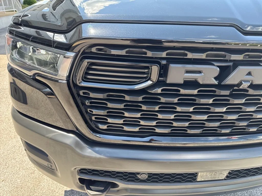 New 2026 Diamond Black Crystal Pearl-Coat Exterior Paint RAM Warlock image 43