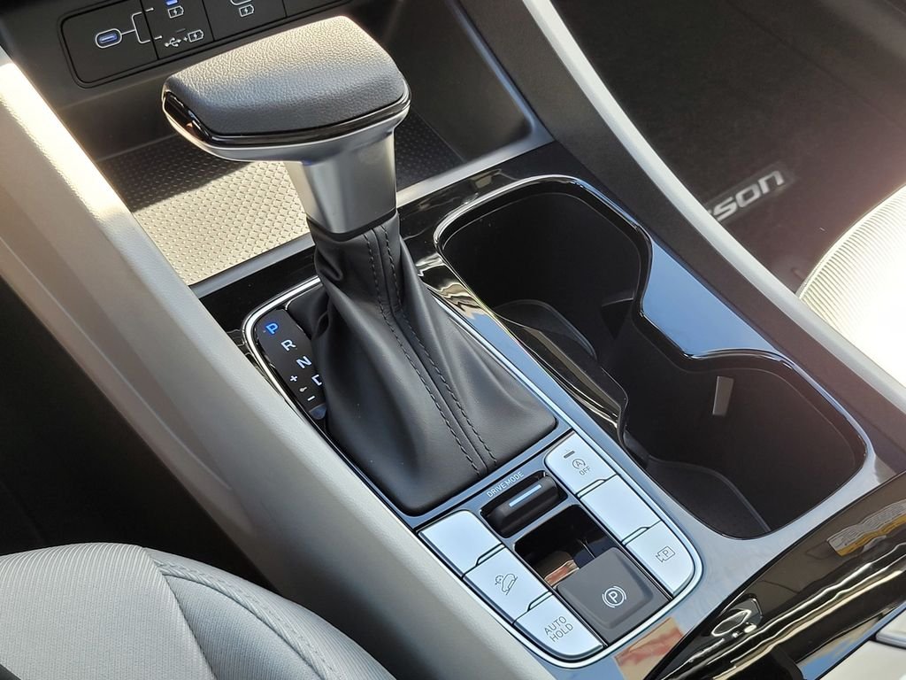 New 2026 White Hyundai SEL image 10